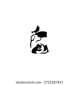 Ilustração do logotipo do vetor criativo de cão, gato e pássaro com letra C do alfabeto. Perfeito para marca de animais de estimação, logotipos veterinários, cuidado com animais, lojas de animais de estimação, mascotes, educação e design de tipografia lúdica