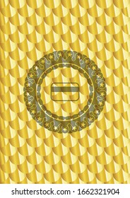 icono de tarjeta de crédito dentro del emblema dorado. Patrón de escalas. Ilustración vectorial. Detallado.