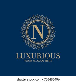 Crests logo,Hotel logo, luxury letter monogram vector logo design, Fashion brand identity,Vector logo template