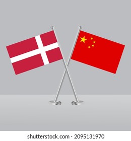 Banderas cruzadas de Dinamarca y China. Colores oficiales. Proporción correcta. Diseño de pancartas