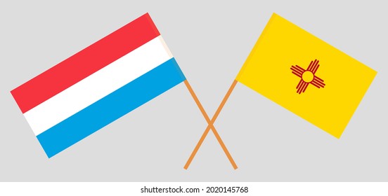Banderas cruzadas de Luxemburgo y el Estado de Nuevo México. Colores oficiales. Proporción correcta