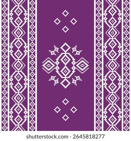 Ponto de cruz bordados étnicos sobre um fundo roxo. Coleção de padrões sem costura com ornamentos geométricos. Bordado tradicional ucraniano. Pixel art. Vyshyvanka, têxteis, bordas elaboradas.