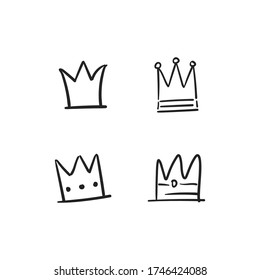 Colección de doodles de la corona. Juego de coronas de rey, reina, príncipe y princesa dibujado a mano.