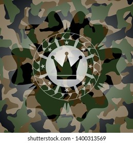crown icon inside camo emblem