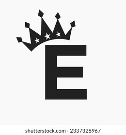 Logo De La Corona En La Letra E Símbolo De Lujo. Plantilla de logotipo de corona
