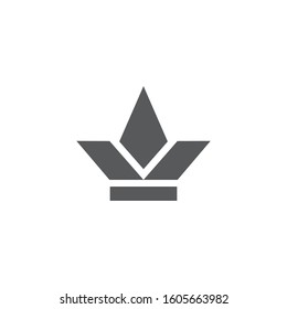 Crown Logo Template vector icon illustration design