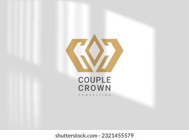 Icono de vector de corona. Ilustración vectorial de la corona geométrica, diseño de logotipo monocromo claro. Elemento de marca de oro corporativo sobre fondo blanco con presentación en la sombra
