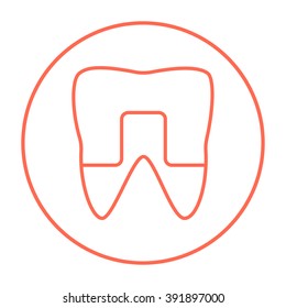Crowned tooth line icon.