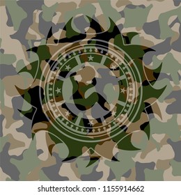 crunch icon inside camo texture