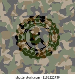 crunch icon on camouflage pattern
