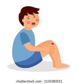 Niños llorosos tienen una hemorragia de rodilla en diseño plano con fondo blanco. Niños heridos.