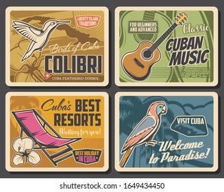 Afiches portadores de los complejos costeros cubanos y diseño turístico. Mapa de la isla tropical, palmera y loro reales caribeños, guitarra de tres árboles cubanos, flores de mariposa, colibri y tumbona