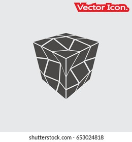 Cube icon isolated sign symbol and style for app, web and digital design. Vector illustration.
