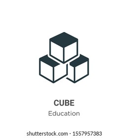 Icono de vector de cubo en fondo blanco. Símbolo de icono de cubo de vector plano de la colección de educación moderna para el concepto móvil y el diseño de aplicaciones web.