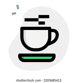 Taza de té caliente servida en platillo