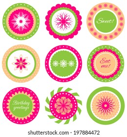 Cupcake toppers with flowers