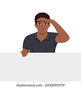 Neugieriger Mann, der weit weg mit der Hand über dem Kopf schaut und versucht, etwas zu sehen, das leeren Banner hält. Flache Vektorillustration isoliert auf weißem Hintergrund