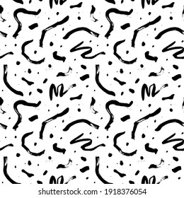Curly waves hand drawn seamless pattern with dots. Ink brush grunge vector texture. Black wavy lines on white background. Paint brushstrokes freehand drawing. Abstract wrapping paper, textile design.