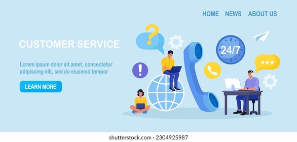 Agente de servicio al cliente con audífonos hablando con el cliente. Apoyo técnico mundial, asistencia, centro de llamadas. Contáctanos. Línea directa. Satisfacción y lealtad. Atención a los clientes