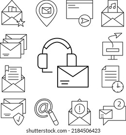 Servicios al cliente, icono de mensaje en una colección con otros elementos