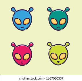 Cute Aliens In Space, Spaceship Crew Of Little Man Funny Cartoon Characters - Vector