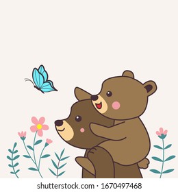 Un oso lindo está persiguiendo mariposa en los brazos de su padre