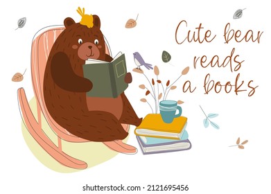 El oso lindo lee un fondo conceptual de libros. La mascota lee cuentos sentados en una mecedora cerca de un montón de libros y tomando té. A un animal feliz le encanta la literatura. Ilustración vectorial en diseño de dibujos animados planos