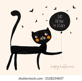 Gato negro lindo con el globo negro grande con "Come, bebe, da miedo" y murciélagos voladores. Tarjeta divertida del Vector de Halloween. Estampado de Halloween con divertido gatito dibujado a mano y murciélagos negros sobre un fondo beige. RGB.