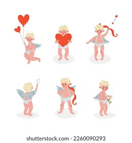 Cupido chico rubio que sostiene globos y flecha de disparo con conjunto de vectores de reverso