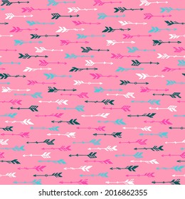 Las flechas de boho son un adorno impecable. Diseño rústico étnico. Tema indígena tribal. Ilustración de las flechas de San Valentín. Cuadros de papel textil para niños. Cazando objetos.