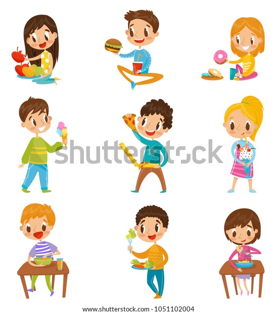 白い背景にかわいい男の子と女の子がブレックファストやランチセットを持ち 子どもが食事のベクターイラストを楽しむ のベクター画像素材 ロイヤリティフリー