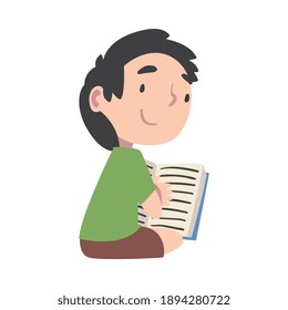 Niño sentado en el suelo y leyendo libro, niño disfrutando de la literatura ilustración vectorial de dibujos animados