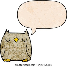 búho de dibujos animados lindo con burbuja de voz en estilo de textura retro
