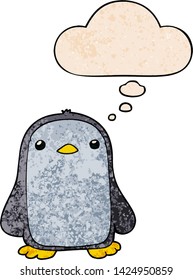 pingüino de dibujos animados adorable con burbuja de pensamiento al estilo de textura gruesa
