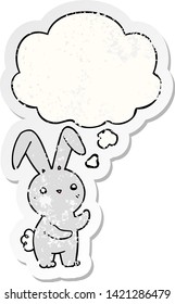 lindo conejo de dibujos animados con burbuja mental como pegatina gastada angustiada
