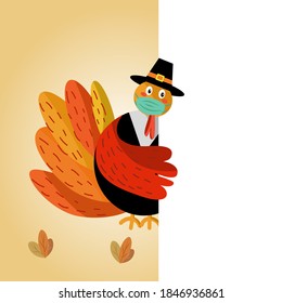 Un pavo de dibujos animados lindo con mascarilla de cara detrás de una tarjeta de saludo blanca. Ilustración vectorial plana. Nuevo concepto normal de Acción de Gracias.