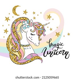 Cuto retrato de unicornio de dibujos animados con un principal brillo dorado con estrellas y arcoiris sobre fondo blanco. Magic unicorn - cita de letras. Cartel, pegatinas, diseño y decoración impresa. Ilustración vectorial.