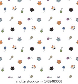 Feine Katzenflächen und Bälle aus Wolle, Vektorgrafik nahtlose Wallpaper Muster. Funny Kätzchen, Hintergrund 