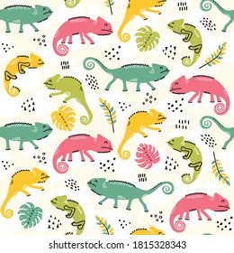 Cute chameleons seamless pattern - hand drawn reptile illustrations background design