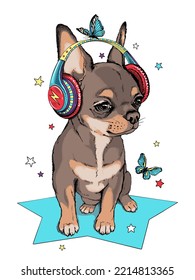 Cute chihuahua con audífonos brillantes. Perro con mariposas.  Elegante imagen de verano para imprimir en cualquier superficie