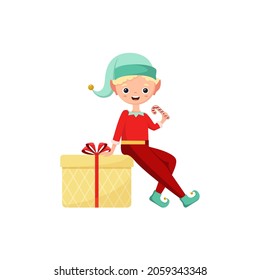 Cuidar elfo de Navidad con un regalo sobre un fondo blanco. Diseño plano.
