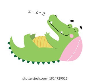 Cuto cocodrilo durmiendo sobre almohada, gracioso lagarto depredador de animal verde personaje de dibujos animados estilo vector Ilustración