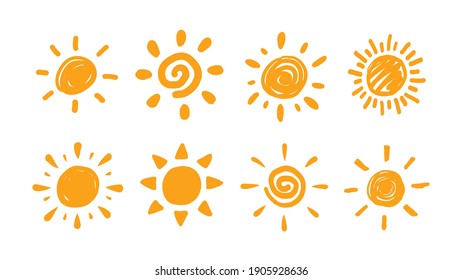 Симпатичная коллекция doodle солнце. Набор иллюстраций в стиле рисованной. 
