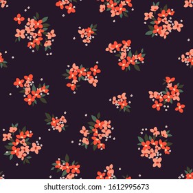 Diseño floral en la flor pequeña. Impresión Ditsy. Textura vectorial sin inconvenientes. Elegante plantilla para impresiones de moda. Impresión con flores naranjas pequeñas. Fondo violeta oscuro.