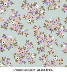 Padrão floral bonito em pequenas flores e folhas. Delicadas flores lilás, cor-de-rosa e brancas. Fundo azul. Impressão retrô Liberty. Fundo floral sem emenda. Modelo bonito para impressões de moda. Ação.