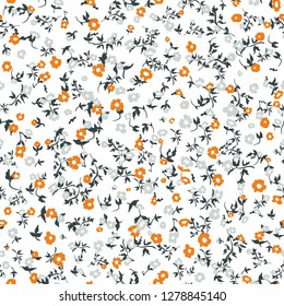Cute floral seamless pattern in the small flower