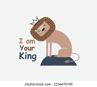 un lindo león gracioso en una corona. Objetos aislados sobre fondo blanco. Diseño plano de estilo escandinavo. Concepto de impresión infantil.