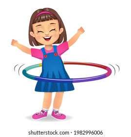 süßes Mädchen, das mit Hula-Hoop spielt