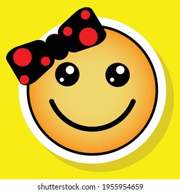 Gradiente lindo en los medios sociales cara sonriente con un emoji con el fondo amarillo. Sin regalías.