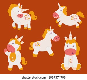 Juego de unicornios dibujado a mano. Personajes de cuento de hadas. Estilo de caricatura. Ilustración vectorial.
